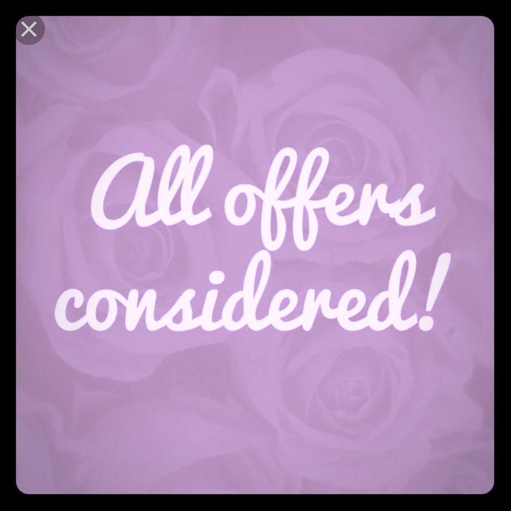 Make me an offer! All offers considered 🛍💵